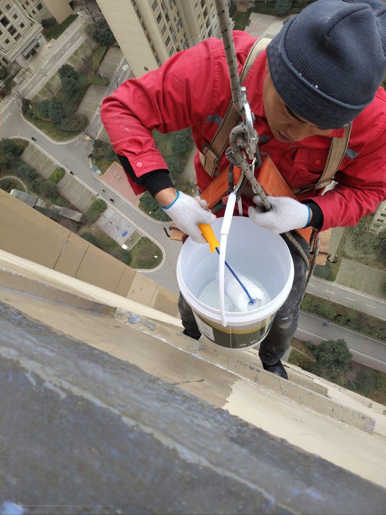 西安冠盾精准破局窗户漏水难题 专业技术守护家居安宁