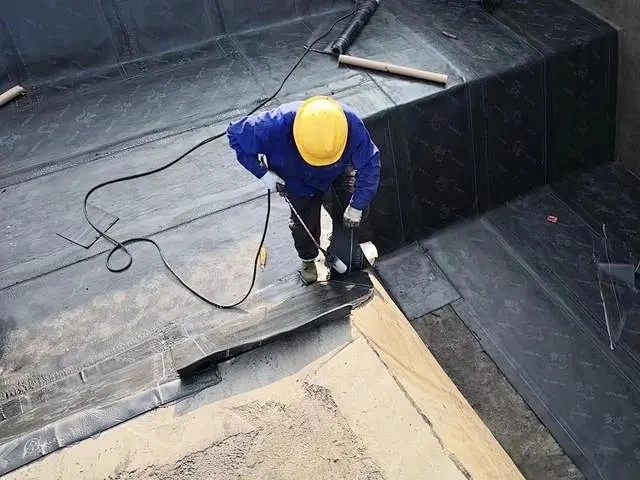 北新防水与远大洪雨联合重组，营收超50亿防水巨舰启航