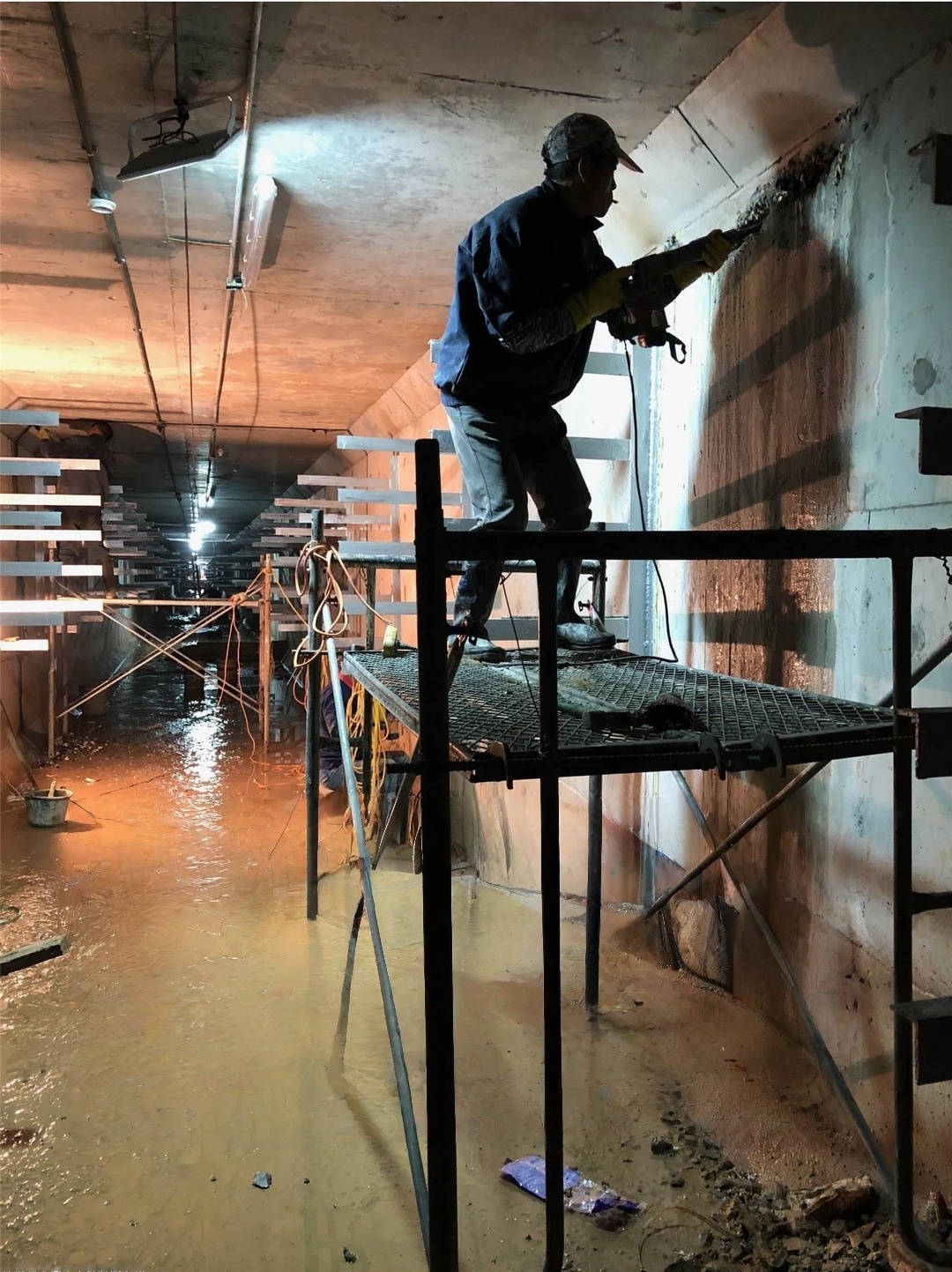 西安冠盾精准施治隧道漏水难题 筑牢城市交通安全防线